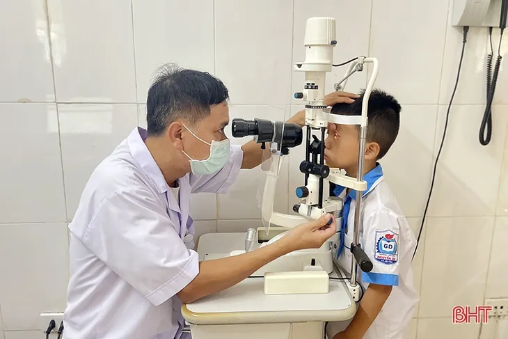 Số ca đau mắt đỏ tăng đột biến tại Bà Rịa - Vũng Tàu và Hà Tĩnh - Ảnh 1. Số ca đau mắt đỏ tăng đột biến tại Bà Rịa - Vũng Tàu và Hà Tĩnh - Ảnh 1.