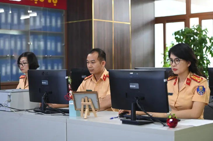 Biển số xe ô tô 51K-888.66 trúng đấu giá 110 triệu đồng - Ảnh 1. Biển số xe ô tô 51K-888.66 trúng đấu giá 110 triệu đồng - Ảnh 1.