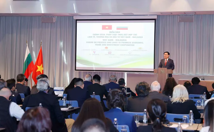 Chủ tịch Quốc hội Vương Đình Huệ dự Diễn đàn chính sách pháp luật thúc đẩy hợp tác song phương - Ảnh 1. Chủ tịch Quốc hội Vương Đình Huệ dự Diễn đàn chính sách pháp luật thúc đẩy hợp tác song phương - Ảnh 1.