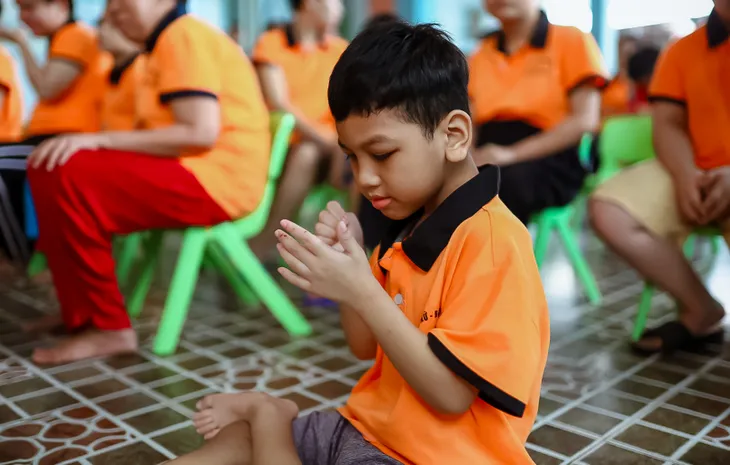 Những người làm báo trên quê Bác mang trung thu yêu thương đến với trẻ em nghèo - Ảnh 1. Những người làm báo trên quê Bác mang trung thu yêu thương đến với trẻ em nghèo - Ảnh 1.