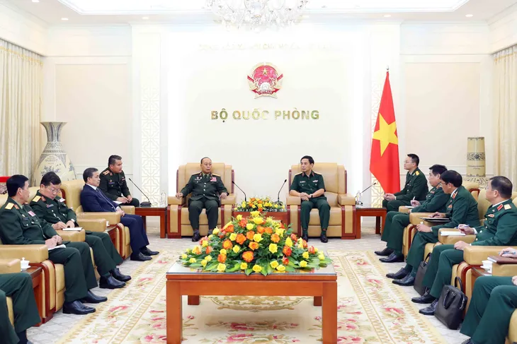 Tăng cường hợp tác quốc phòng Việt Nam - Lào - Ảnh 2. Tăng cường hợp tác quốc phòng Việt Nam - Lào - Ảnh 2.