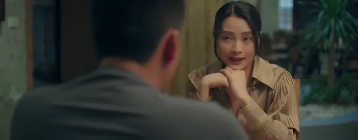 Biệt dược đen - Tập 12: Tuyển hẹn hò với đồng nghiệp bị con gái bắt gặp - Ảnh 1.