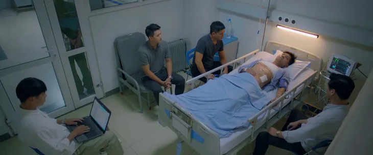 Biệt dược đen - Tập 12: Tưởng vụ án khép lại nhưng Bình khai Long mới thực sự là người giết Vương? - Ảnh 18. Biệt dược đen - Tập 12: Tưởng vụ án khép lại nhưng Bình khai Long mới thực sự là người giết Vương? - Ảnh 18.