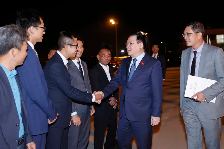 Chủ tịch Quốc hội Vương Đình Huệ kết thúc tốt đẹp chuyến thăm chính thức Bangladesh và Bulgaria - Ảnh 3. Chủ tịch Quốc hội Vương Đình Huệ kết thúc tốt đẹp chuyến thăm chính thức Bangladesh và Bulgaria - Ảnh 3.