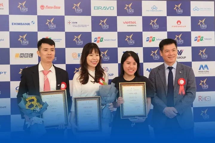 VTI Group lập hat-trick giải thưởng tại Top 10 Doanh nghiệp Công nghệ số xuất sắc năm 2023 - Ảnh 2. VTI Group lập hat-trick giải thưởng tại Top 10 Doanh nghiệp Công nghệ số xuất sắc năm 2023 - Ảnh 2.