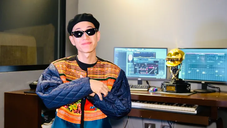 Double2T: Thần tượng Sơn Tùng M-TP, bài rap đầu tiên ra đời ở quán net - Ảnh 1. Double2T: Thần tượng Sơn Tùng M-TP, bài rap đầu tiên ra đời ở quán net - Ảnh 1.