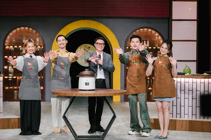 Sao phim Lật mặt làm giám khảo Của ngon vật lạ - Ảnh 1. Sao phim Lật mặt làm giám khảo Của ngon vật lạ - Ảnh 1.