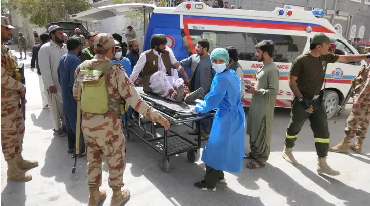 Đánh bom ở đền thờ Hồi giáo Pakistan khiến ít nhất 5 người thiệt mạng - Ảnh 1. Đánh bom ở đền thờ Hồi giáo Pakistan khiến ít nhất 5 người thiệt mạng - Ảnh 1.