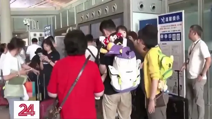 Trung Quốc bắt đầu kỳ nghỉ Quốc khánh và Tết Trung thu kéo dài 8 ngày - Ảnh 1. Trung Quốc bắt đầu kỳ nghỉ Quốc khánh và Tết Trung thu kéo dài 8 ngày - Ảnh 1.