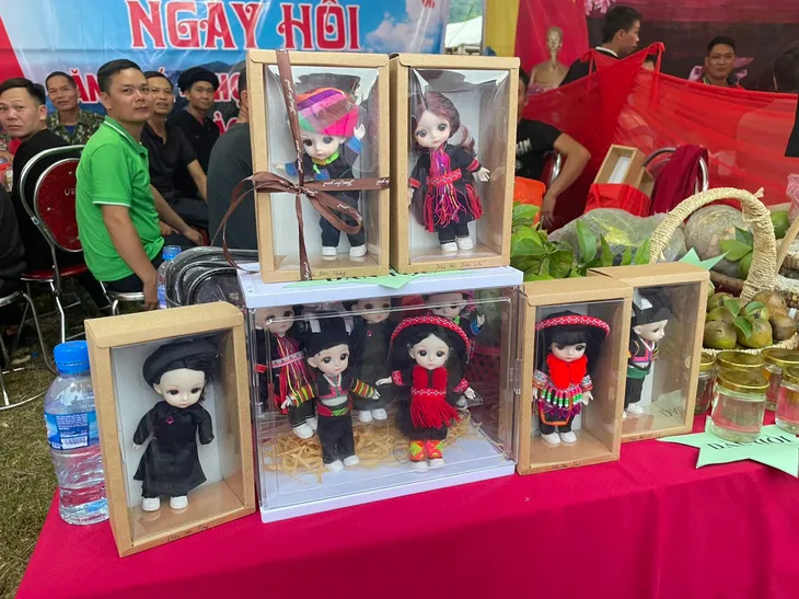 Chợ tình Phong lưu - phiên chợ nhớ thương nơi vùng cao Bảo Lạc - Ảnh 2. Chợ tình Phong lưu - phiên chợ nhớ thương nơi vùng cao Bảo Lạc - Ảnh 2.
