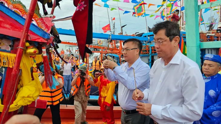 Công bố Lễ hội Nghinh Ông Vũng Tàu vào Danh mục Di sản văn hóa phi vật thể Quốc gia - Ảnh 3. Công bố Lễ hội Nghinh Ông Vũng Tàu vào Danh mục Di sản văn hóa phi vật thể Quốc gia - Ảnh 3.