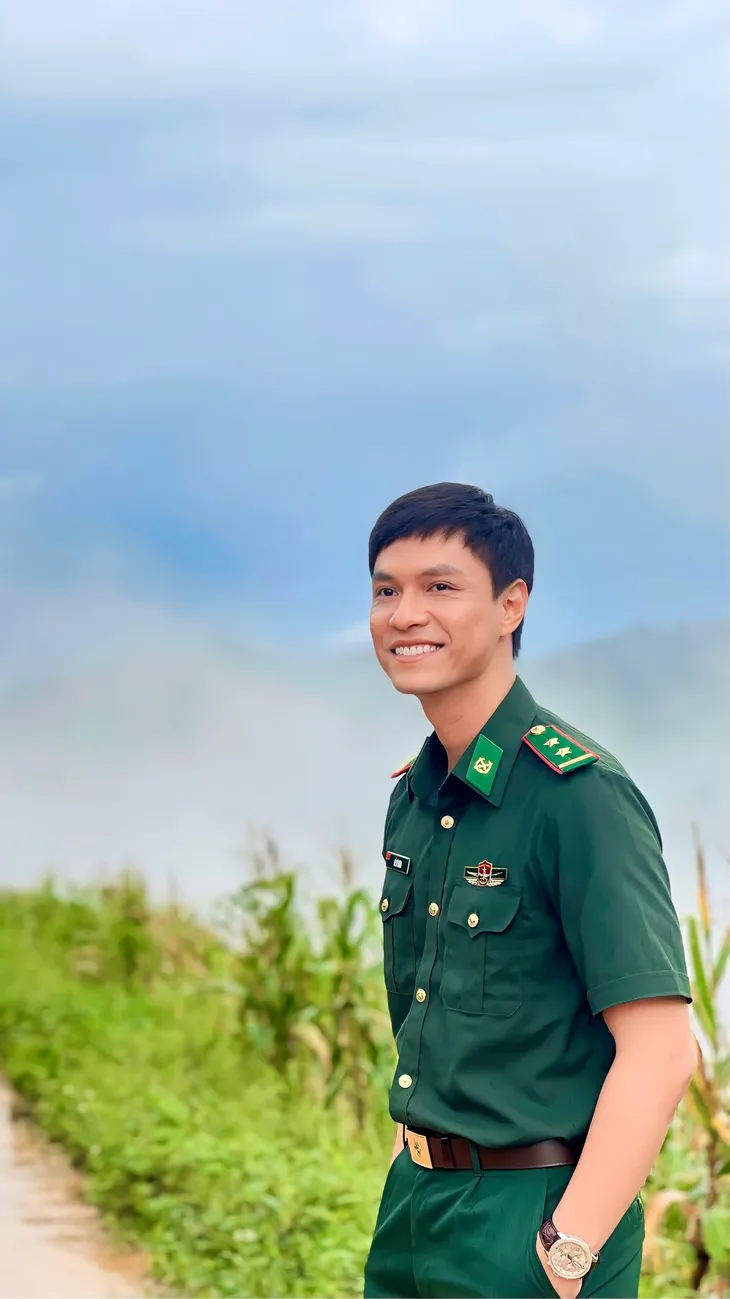 Góc nghiêng đốn tim của dàn chiến sĩ Cuộc chiến không giới tuyến - Ảnh 15. Góc nghiêng đốn tim của dàn chiến sĩ Cuộc chiến không giới tuyến - Ảnh 15.