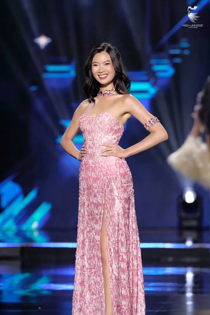 Bùi Quỳnh Hoa đăng quang Miss Universe Vietnam 2023 - Ảnh 3. Bùi Quỳnh Hoa đăng quang Miss Universe Vietnam 2023 - Ảnh 3.