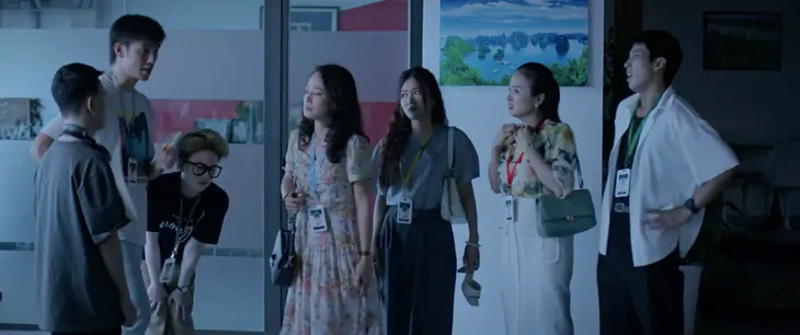 Không ngại cưới chỉ cần một lý do - Tập 4: Say rượu, Yến (Hoàng Thuỳ Linh) mượn Phong (Nhan Phúc Vinh) làm người yêu - Ảnh 10. Không ngại cưới chỉ cần một lý do - Tập 4: Say rượu, Yến (Hoàng Thuỳ Linh) mượn Phong (Nhan Phúc Vinh) làm người yêu - Ảnh 10.