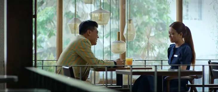 Không ngại cưới chỉ cần một lý do - Tập 4: Say rượu, Yến (Hoàng Thuỳ Linh) mượn Phong (Nhan Phúc Vinh) làm người yêu - Ảnh 14. Không ngại cưới chỉ cần một lý do - Tập 4: Say rượu, Yến (Hoàng Thuỳ Linh) mượn Phong (Nhan Phúc Vinh) làm người yêu - Ảnh 14.