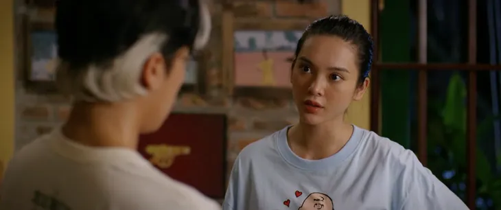 Không ngại cưới chỉ cần một lý do - Tập 4: Say rượu, Yến (Hoàng Thuỳ Linh) mượn Phong (Nhan Phúc Vinh) làm người yêu - Ảnh 21. Không ngại cưới chỉ cần một lý do - Tập 4: Say rượu, Yến (Hoàng Thuỳ Linh) mượn Phong (Nhan Phúc Vinh) làm người yêu - Ảnh 21.