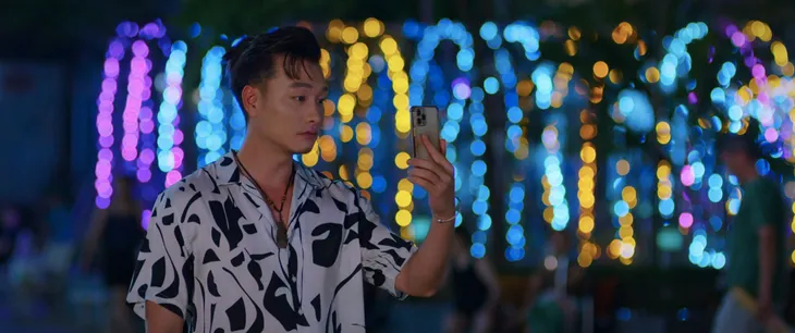 Không ngại cưới chỉ cần một lý do - Tập 4: Say rượu, Yến (Hoàng Thuỳ Linh) mượn Phong (Nhan Phúc Vinh) làm người yêu - Ảnh 26. Không ngại cưới chỉ cần một lý do - Tập 4: Say rượu, Yến (Hoàng Thuỳ Linh) mượn Phong (Nhan Phúc Vinh) làm người yêu - Ảnh 26.