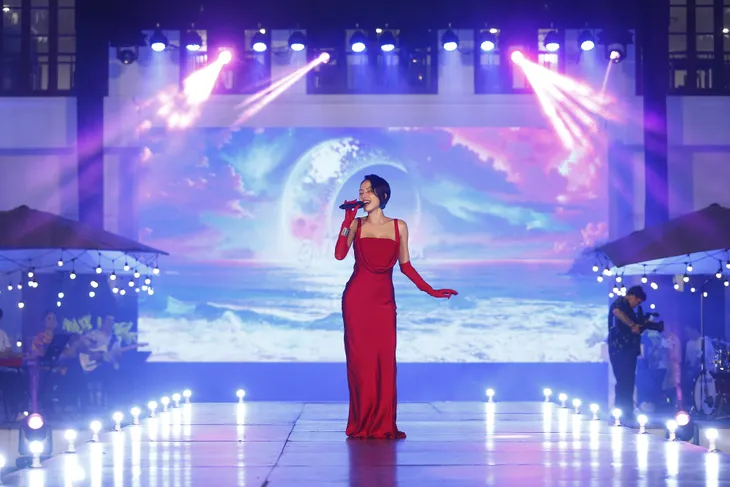 Gala Hãy yêu nhau đi: Cuộc hội ngộ đầy cảm xúc của mùa 2! - Ảnh 7. Gala Hãy yêu nhau đi: Cuộc hội ngộ đầy cảm xúc của mùa 2! - Ảnh 7.