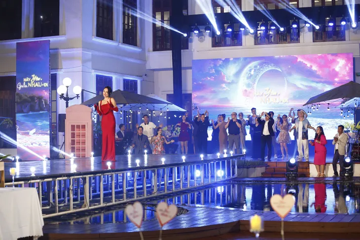 Gala Hãy yêu nhau đi: Cuộc hội ngộ đầy cảm xúc của mùa 2! - Ảnh 2. Gala Hãy yêu nhau đi: Cuộc hội ngộ đầy cảm xúc của mùa 2! - Ảnh 2.