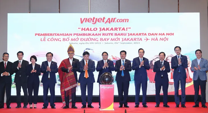 Vietjet mở đường bay thẳng Hà Nội - Jakarta - Ảnh 2. Vietjet mở đường bay thẳng Hà Nội - Jakarta - Ảnh 2.