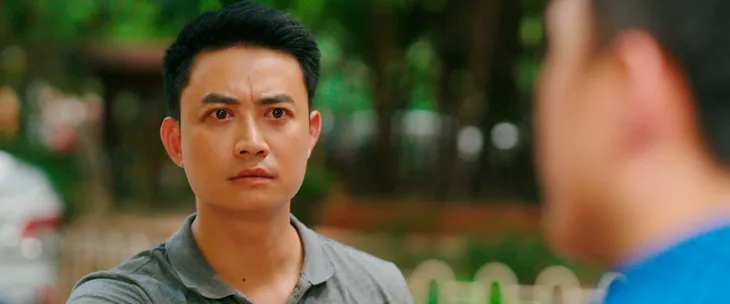 Làng trong phố - Tập 27: Anh em xóm trọ ra tay dạy dỗ tên quản đốc sở khanh bắt Dành phá thai - Ảnh 11. Làng trong phố - Tập 27: Anh em xóm trọ ra tay dạy dỗ tên quản đốc sở khanh bắt Dành phá thai - Ảnh 11.