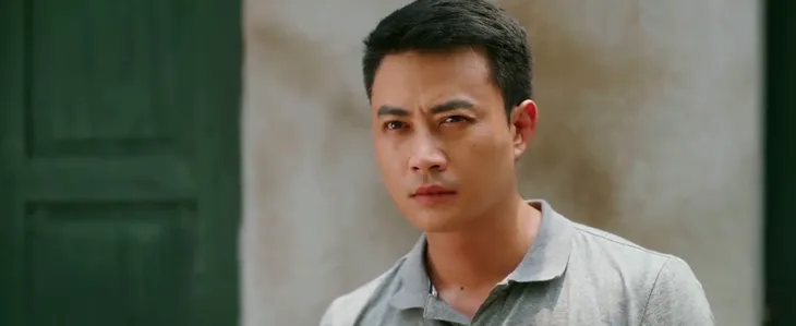 Làng trong phố - Tập 27: Anh em xóm trọ ra tay dạy dỗ tên quản đốc sở khanh bắt Dành phá thai - Ảnh 4. Làng trong phố - Tập 27: Anh em xóm trọ ra tay dạy dỗ tên quản đốc sở khanh bắt Dành phá thai - Ảnh 4.