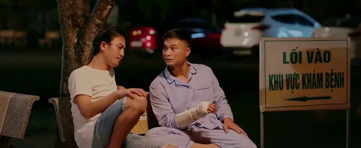 Làng trong phố - Tập 27: Anh em xóm trọ ra tay dạy dỗ tên quản đốc sở khanh bắt Dành phá thai - Ảnh 21. Làng trong phố - Tập 27: Anh em xóm trọ ra tay dạy dỗ tên quản đốc sở khanh bắt Dành phá thai - Ảnh 21.