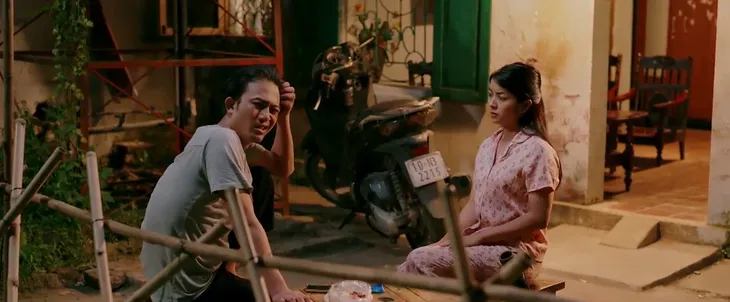 Làng trong phố - Tập 27: Anh em xóm trọ ra tay dạy dỗ tên quản đốc sở khanh bắt Dành phá thai - Ảnh 1. Làng trong phố - Tập 27: Anh em xóm trọ ra tay dạy dỗ tên quản đốc sở khanh bắt Dành phá thai - Ảnh 1.