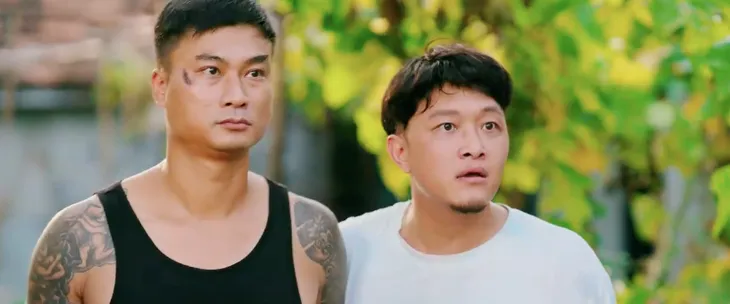 Làng trong phố - Tập 28: Hiếu tự ti vì mất việc đúng lúc Hoài sắp được thăng chức - Ảnh 17. Làng trong phố - Tập 28: Hiếu tự ti vì mất việc đúng lúc Hoài sắp được thăng chức - Ảnh 17.
