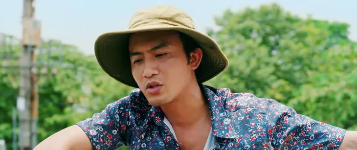 Làng trong phố - Tập 28: Hiếu tự ti vì mất việc đúng lúc Hoài sắp được thăng chức - Ảnh 26. Làng trong phố - Tập 28: Hiếu tự ti vì mất việc đúng lúc Hoài sắp được thăng chức - Ảnh 26.