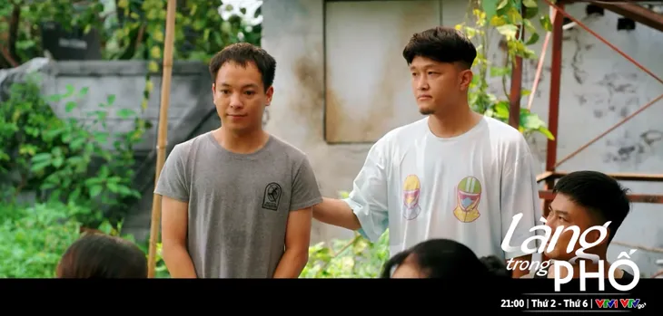 Làng trong phố - Tập 28: Nịch xin được làm bố đứa bé trong bụng Dành - Ảnh 6. Làng trong phố - Tập 28: Nịch xin được làm bố đứa bé trong bụng Dành - Ảnh 6.