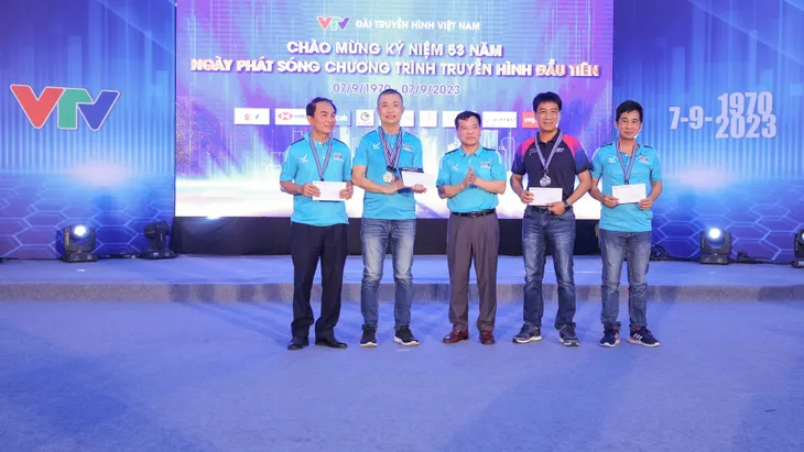 Đài THVN kỷ niệm 53 năm ngày phát sóng chương trình truyền hình đầu tiên - Ảnh 9. Đài THVN kỷ niệm 53 năm ngày phát sóng chương trình truyền hình đầu tiên - Ảnh 9.