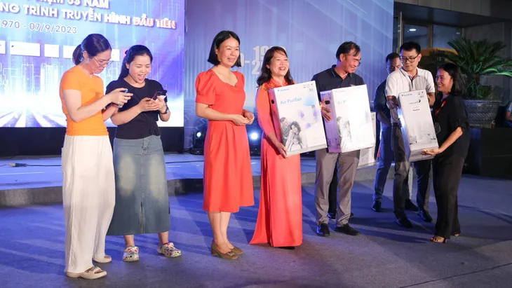 Đài THVN kỷ niệm 53 năm ngày phát sóng chương trình truyền hình đầu tiên - Ảnh 14. Đài THVN kỷ niệm 53 năm ngày phát sóng chương trình truyền hình đầu tiên - Ảnh 14.