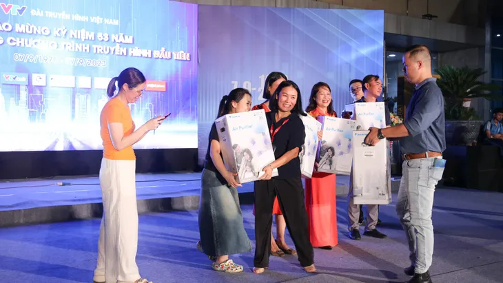 Đài THVN kỷ niệm 53 năm ngày phát sóng chương trình truyền hình đầu tiên - Ảnh 16. Đài THVN kỷ niệm 53 năm ngày phát sóng chương trình truyền hình đầu tiên - Ảnh 16.