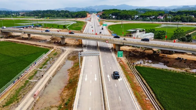 Cả nước đã có 1.820 km đường cao tốc - Ảnh 1. Cả nước đã có 1.820 km đường cao tốc - Ảnh 1.