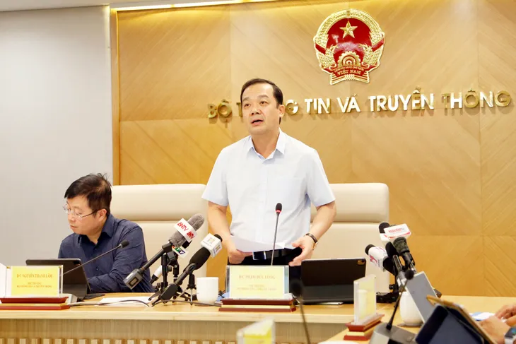 Dừng phát hành SIM tại các đại lý từ 10/9 - Ảnh 1. Dừng phát hành SIM tại các đại lý từ 10/9 - Ảnh 1.