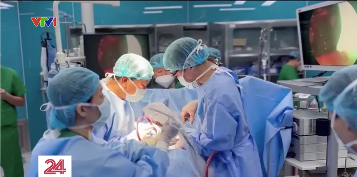 Cơ hội phẫu thuật mới cho người mắc bệnh phổi phức tạp - Ảnh 1. Cơ hội phẫu thuật mới cho người mắc bệnh phổi phức tạp - Ảnh 1.