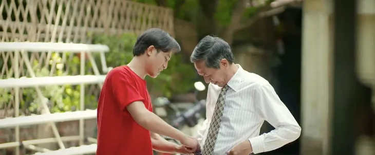 Gia đình mình vui bất thình lình - Tập 54: Vừa làm lành với Trâm Anh, Danh sướng rơn biết vợ đã mang thai - Ảnh 1.