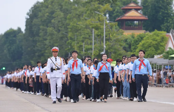 Đoàn đại biểu trẻ em toàn quốc sơ duyệt chuẩn bị cho Phiên họp giả định Quốc hội trẻ em - Ảnh 5.