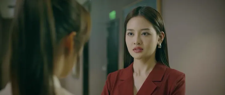 Chúng ta của 8 năm sau - Tập 25: Bị dụ dỗ “lên giường”, Tùng “cắm sừng” Nguyệt thêm lần nữa - Ảnh 2. Chúng ta của 8 năm sau - Tập 25: Bị dụ dỗ “lên giường”, Tùng “cắm sừng” Nguyệt thêm lần nữa - Ảnh 2.
