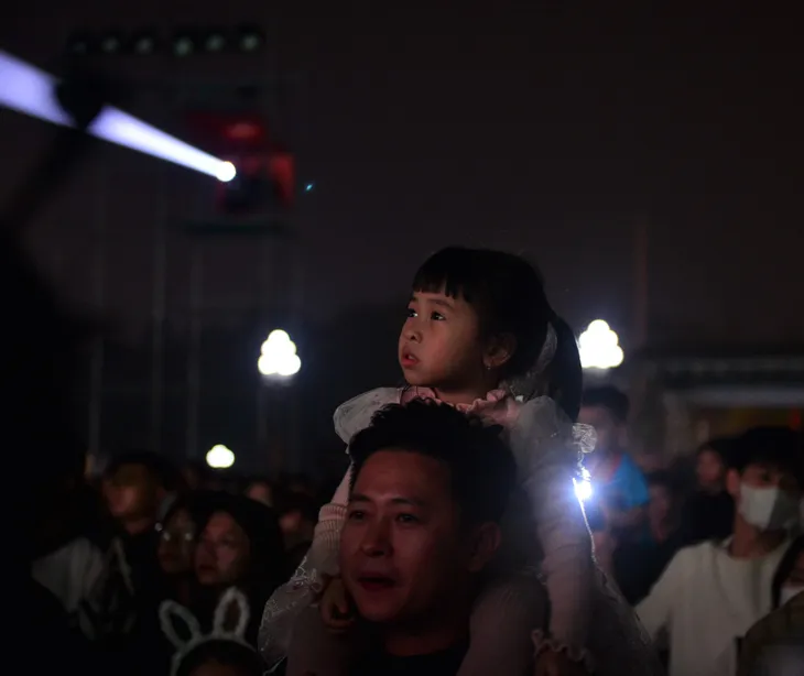 Nghệ An: Mãn nhãn pháo hoa nghệ thuật chào đón năm mới 2024 - Ảnh 13. Nghệ An: Mãn nhãn pháo hoa nghệ thuật chào đón năm mới 2024 - Ảnh 13.