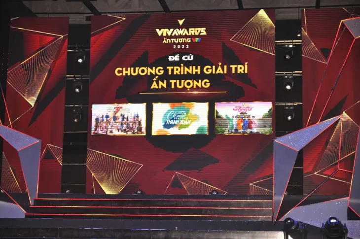 Hé lộ sân khấu lung linh Chào năm mới - Đa sắc 2024 - Ảnh 6. Hé lộ sân khấu lung linh Chào năm mới - Đa sắc 2024 - Ảnh 6.