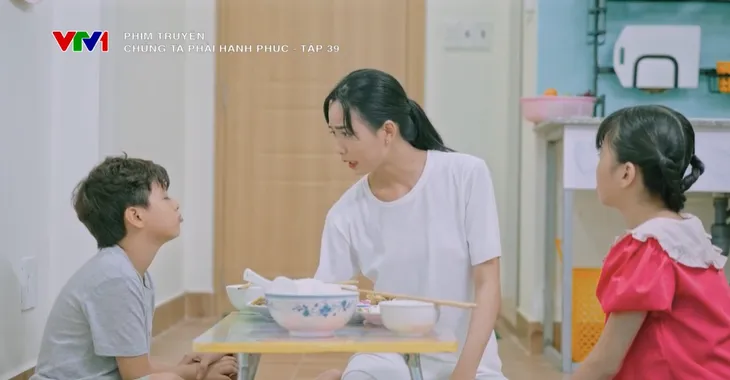 Chúng ta phải hạnh phúc - Tập 39: Bỏ đại gia, Kỳ muốn quay về với chồng - Ảnh 1. Chúng ta phải hạnh phúc - Tập 39: Bỏ đại gia, Kỳ muốn quay về với chồng - Ảnh 1.