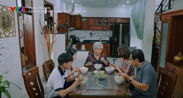 Chúng ta phải hạnh phúc - Tập 40: Lê đồng ý làm người thứ 3 - Ảnh 4. Chúng ta phải hạnh phúc - Tập 40: Lê đồng ý làm người thứ 3 - Ảnh 4.