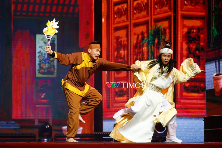 Thái Sơn biến hóa bất ngờ trong Gala cười 2024 - Ảnh 5. Thái Sơn biến hóa bất ngờ trong Gala cười 2024 - Ảnh 5.