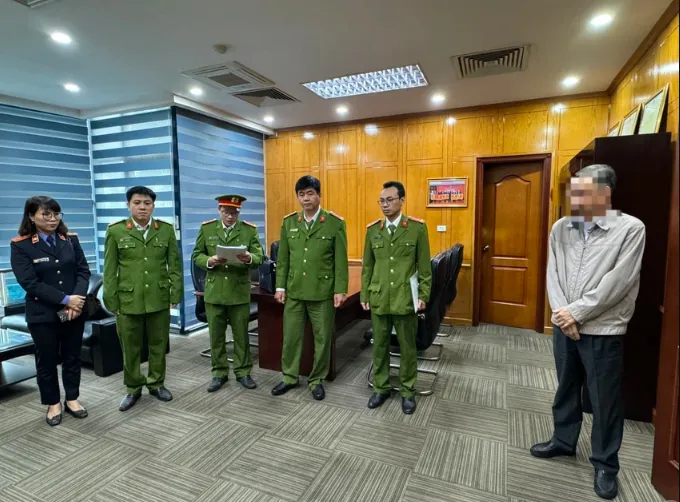 Bắt tạm giam Phó Cục trưởng Cục Đăng kiểm Việt Nam Nguyễn Vũ Hải - Ảnh 3. Bắt tạm giam Phó Cục trưởng Cục Đăng kiểm Việt Nam Nguyễn Vũ Hải - Ảnh 3.