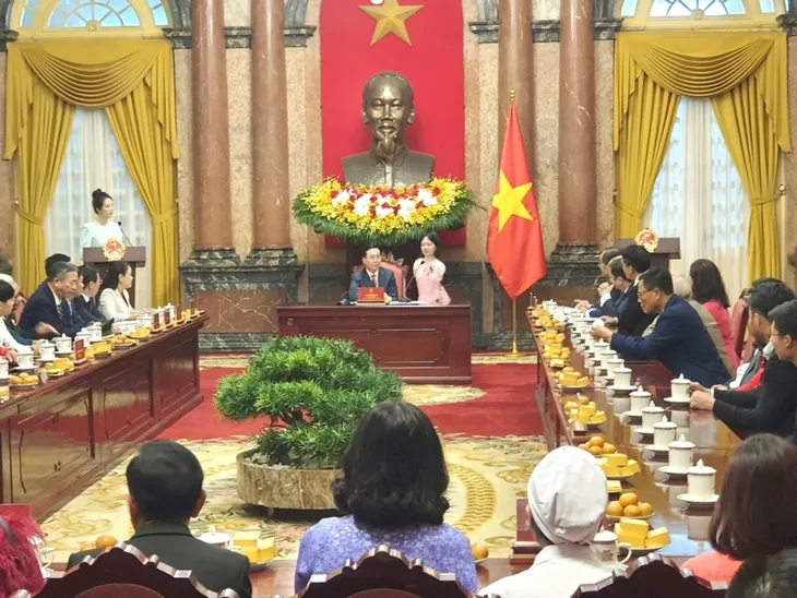 Chủ tịch nước Võ Văn Thưởng gặp mặt đoàn đại biểu chương trình Việc tử tế - Ảnh 7. Chủ tịch nước Võ Văn Thưởng gặp mặt đoàn đại biểu chương trình Việc tử tế - Ảnh 7.