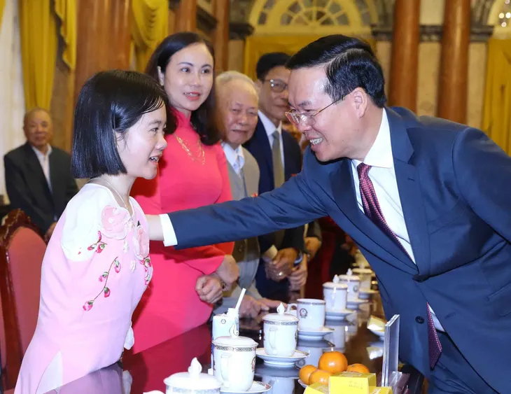 Chủ tịch nước Võ Văn Thưởng gặp mặt đoàn đại biểu chương trình Việc tử tế - Ảnh 5. Chủ tịch nước Võ Văn Thưởng gặp mặt đoàn đại biểu chương trình Việc tử tế - Ảnh 5.