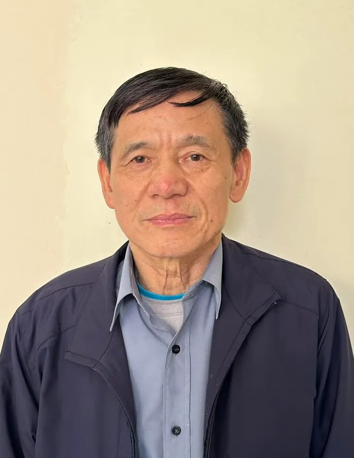 Bắt cựu Chủ tịch UBND tỉnh Bắc Ninh Nguyễn Tử Quỳnh - Ảnh 2. Bắt cựu Chủ tịch UBND tỉnh Bắc Ninh Nguyễn Tử Quỳnh - Ảnh 2.