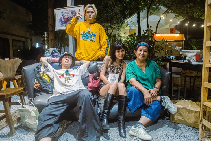 Người mẹ của những đứa trẻ Hiphop ra mắt tản văn - Ảnh 2. Người mẹ của những đứa trẻ Hiphop ra mắt tản văn - Ảnh 2.